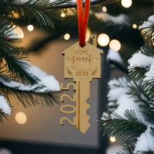 1pc Wooden Christmas Ornament In Key Shape, "Home, Sweet Home 2025" New Home Gift, Holiday Hanging Decor Home Decor Christmas Decorations Room Decor