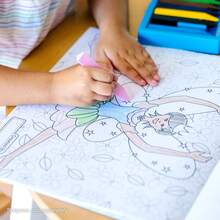 EstiloTendenciaMelissa & Doug Bloc Extragrande De 50 Hojas De Colorear Para NiñOs; Papel De Alta Calidad; Hojas Extragrandes De 27.94 Cm X 35.56 Cm; Caballos, Corazones, Flores Y MáSCalidad PremiumVersióN Mejorada - Solo inglés - Ver 9