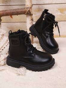 1 par de botas cortas negras para niñas de talla grande, material de PU suave de unicolor, decoración de mini mochila lateral, cordones delanteros, cremallera interior, punta redonda, suela gruesa y cálida, botas de princesa de moda y lindas, adecuadas para niños y niñas de 3 a 15 años, uso casual, escolar y al aire libre, otoño/invierno nuevo - Negro - Ver 17