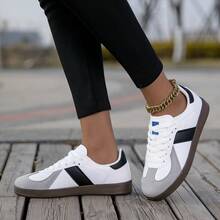 Weihnachten|New Versatile White Sneakers, Suitable For Both Men And Women, Versatile Casual Sports Shoes, Couple Casual Loafers.