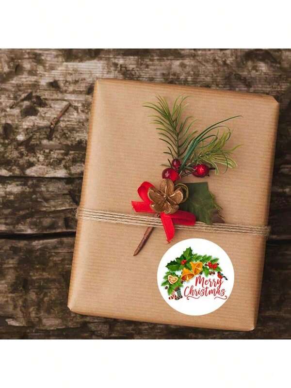 Un rollo de pegatinas, etiquetas adhesivas de piel de vaca, etiquetas decorativas navideñas felices