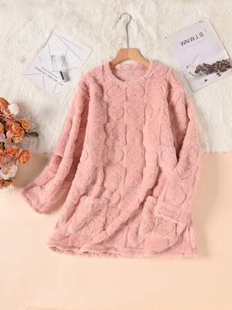 Sudadera con capucha larga y suelta con bolsillo, cuello redondo y estampado de corazón jacquard casual para mujeres de talla grande, otoño/invierno