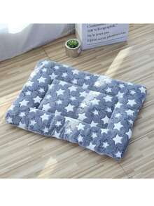 Tappetino per animali domestici in pile di corallo bianco latte con motivo a impronte, adatto per gatti e cani di piccola e media taglia, scelta ideale per il sonno durante tutto l'anno. Tappetini in pile, cucce per gatti, cuscini per il sonno dei gatti, cucce per cani, coperte in pile di corallo per cani, disponibili in una varietà di colori e stili, ce n'è sempre uno adatto al tuo animale domestico, aiutando a bloccare efficacemente l'umidità