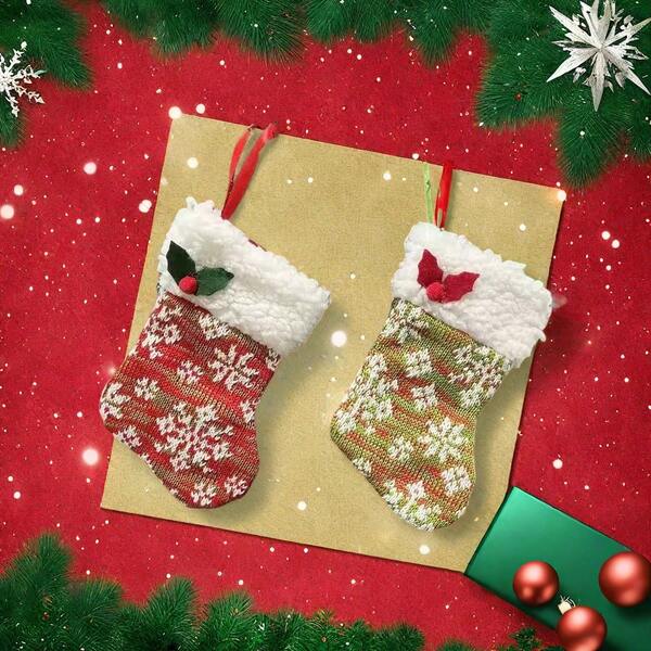 1pc 15cm Flocked Christmas Stocking Ornament - It Has Uniform Color With No Color Difference, Available In Two Classic Christmas Colors: Red And Green, Which Fits The Classic Christmas Atmosphere. It Features A Built-In Hard Supportive Lining That Keeps The Stocking Opening Upright And Non-Collapsible.