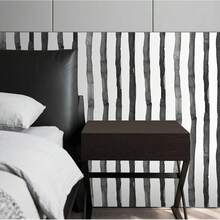 1 Rollo de papel tapiz grueso a rayas blanco y negro de 17.7 pulgadas x 39.3/118.1/196.8 pulgadas, con textura desprendible y autoadhesivo, adecuado para fiestas, hoteles, decoración del hogar, dormitorios, particiones y renovación de almacenes