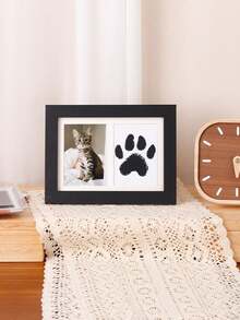 2pcs A Specially Designed Photo Frame For Pet Cat And Dog Paw Prints, Suitable For DIY Hand And Foot Print Hangers For One-Year-Old Babies. This Exquisite Frame Is Made Of High-Quality Wooden Material With A Smooth And Delicate Surface, Providing A Comfortable Feel. The Inner Side Of The Frame Is Lined With Soft Velvet Padding To Protect The Prints From Scratches.