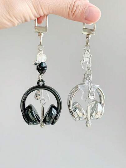 1 pièce Porte-clés écouteur de style INS unisexe, porte-clés créatif mini microphone guitare note de musique, support de téléphone unique, accessoire de voiture, accessoire de sac, charme de sac à dos pour l'école, gothique mignon, style Y2K, 4 pièces/3 pièces/2 pièces, tomber amoureux de la musique, texture métallique, design d'écouteurs