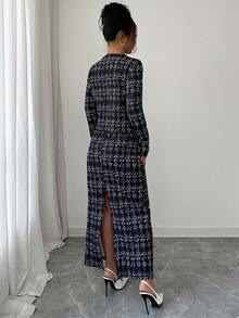 The Elegant And Well-Fitted Digitally Printed Plaid Vest Dress Paired With A Regular Long-Sleeve Coat Two Pieces Set Is Suitable For Daily Wear, Dating, And Street Style