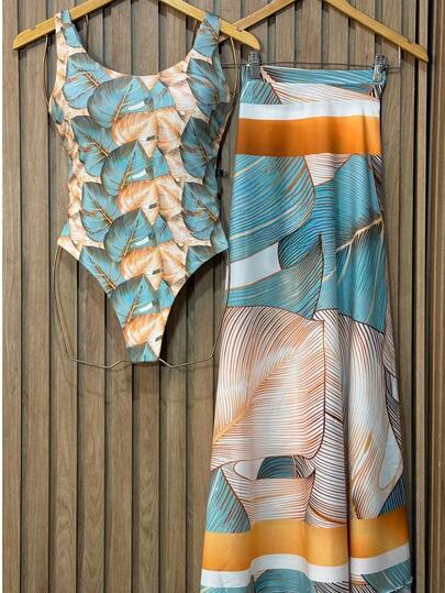 Conjunto de Praia Luxo Floral Saida e Body Maiô