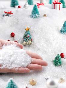 200g-Instant Artificial Snow Powder For DIY Christmas Decorations. This High-Simulation, Fake Snow Creates A Realistic And Fluffy Winter Wonderland Effect Instantly. It's The Perfect Creative Supply For All Your Festive Craft Projects. - White - View 2
