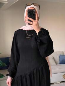 Đầm nữ thanh lịch dáng bất đối xứng, cổ đứng, thắt eo và xếp ly, phù hợp cho mọi mùa, thu đông xuân, màu đen. - màu đen - Xem 2