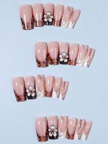 24Pcs 3D Three-Dimensional Gelnail Makes Flower Nails With Small Steel Ball Design Square French Tip Press On Nails Medium Perfect Fit Acrylic Fake Nail Set, Include :1Pc Jelly Glue And 1Pc Nail File,Easy To Wear 3D Flower Gelnails French Tip Press On Nails Art For Woman Girl Daily Work Wear Rave Party Use Nail Supplies NailsChristmas Press On Nails Short Square Fake Nails With Snowflake Design Red White Lines Curve Nails Press On White Red Glitter False Nail Reusable Holiday Stick On Nail For Women Manicure 24Pcs Include: 1pc Jelly Glue And 1pc Nail File, Christmas Nails Nails For Ladies Daily Wear And Holidays - 彩色 - 查看 5