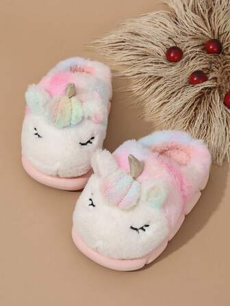 一双适合冬季的彩色新款女童毛绒拖鞋，带有可爱的独角兽图案，适合儿童的温暖公主拖鞋，适合男童的防滑家居鞋。