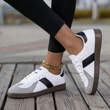 Weihnachten|New Versatile White Sneakers, Suitable For Both Men And Women, Versatile Casual Sports Shoes, Couple Casual Loafers.