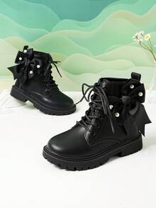 Botas con lazo para niñas, botas cortas para niños, botas para niñas para la escuela y la pasarela, nuevo modelo 2025, botas negras para niños pequeños con suelas antideslizantes, para primavera y otoño