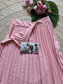 2-Piece Set: Vest, Suit, And Pleated Skirt - Rosa - Ver 3