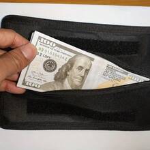 1 个带隐藏存储空间的秘密隔层钱包 - 耐用面料、魔术胶带、光滑纹理饰面 - 适用于现金、硬币、银行卡、珠宝、文件、账本、手表和贵重物品 - 家庭、办公室、旅行使用 - 黑色和灰色选项 - 无需电池,文件隐藏整理器,伪装成书籍/笔记本的保险箱,男士/女士礼物,安全配件,防盗保护,日常携带必需品 - 彩色 - 查看 4