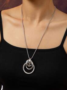 1 Piece Of Long Chain New Round Asymmetrical Silver Necklace With A Retro, Simple And High-End Feel Pendant Suitable For Women To Wear At Banquets And Events
