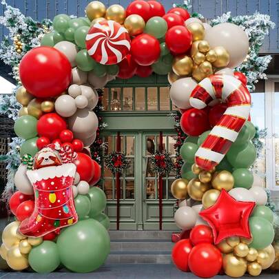 130 pièces Ensemble de guirlande de ballons thème Noël, comprenant des bas de Noël, des cannes en bonbon, des cannes en bonbon et des ballons en feuille d'or en forme d'étoile, ainsi que des ballons en latex rouges, verts, blanc sable et dorés. Parfait pour Noël, les fêtes de Noël, les fêtes du Nouvel An, les baby showers, les anniversaires, les rassemblements familiaux et la décoration de Noël.