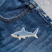 4pcs Blue Shark Embroidered Patches - Blue & White Ocean Theme Iron-On/Sew-On Fabric Appliques, High-Quality Heat Transfer/Sewing Decorative Patches For DIY Crafts, Clothing, Hats, Bags, Blankets - Ideal For Couples Outfits, Gifts, Journal Decorations - Fashionable Knitting Accessories, Embroidery Materials, Exquisite Details Embellishment