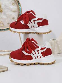 1 par de zapatillas retro clásicas unisex con correa de PU y diseño de , adecuadas para todas las estaciones