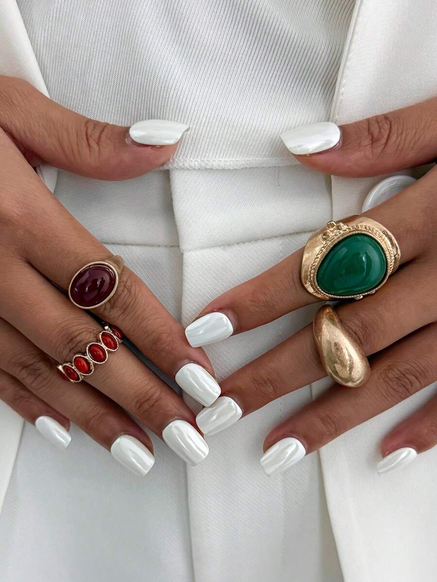 Set de 4 anillos de joyería de metal con gemas geométricas en estilo bohemio, un regalo versátil para fiestas, bodas y ocasiones casuales para mujeres y parejas