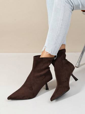 Herbst/Winter 2025 Mode Damen Französische Spitze Stiletto Knöchel Stiefel, einfarbige Wildleder Elastic Socken Stiefel, elegant, Kittenferse