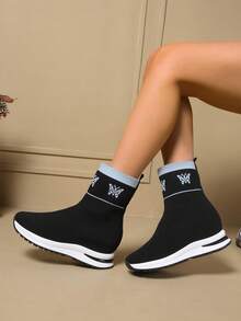 1 Pair Women's Fashion Boots, Slip-On Breathable Mesh Sock Boots, Casual Lightweight Non-Slip Versatile Elevator Ankle Boots