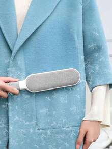 1/2 件 - 多功能双面衣刷，羊绒大衣刷，家用宠物静电刷衣服刷去除。 - 彩色 - 查看 2