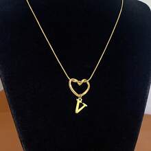 1 Piece Of Fashionable And Simple Stainless Steel Hollowed-Out Heart A-Z,26 English Letter Pendant Titanium Steel Necklace, Female Surname Collarbone Chain, A Niche And Light Luxury Gift For Best Friends, Family And Loved Ones On Festivals! Suitable For Daily Casual Wear Of Necklace Jewelry