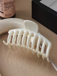 1pc New Soft Silicone Hair Claw Clip, Shock-Absorbing Protective Hairclip, Durable Grip, Pink Soft Silicone Hair Claw Clip, Large Minimalist Hair Claw Hairpin For Bangs, Acrylic, Suitable For Party, Commuting, Outfit Matching, Hair Accessories, Halloween, Mermaid Accessories, Hair Clips, Wedding