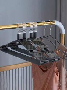 40/20/10/5/1 pieza Perchas con revestimiento de goma antideslizante, perchas para camisas que ahorran espacio con revestimiento de goma (gancho plateado), perchas de ropa resistentes, percha de metal para camisas, chaquetas con muescas redondas para vestidos, trajes estándar, camisas, abrigos - Regalo perfecto para el Día de San Valentín, organizador de armario