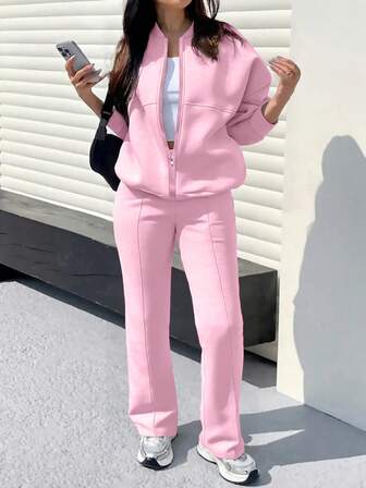 2-delars set: Enfärgad minimalistisk hoodiejacka och raka byxor, moderiktig outfit för vår, höst, vinter