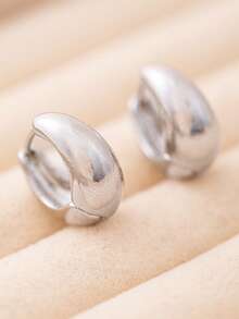 1 Pair Of Versatile Metal Teardrop Oval Hoop Earrings Suitable For Women To Wear Daily As A Gift For Friends