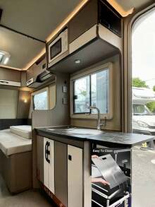 1块优质钛合金砧板 - 双面设计，不锈钢材质，适用于厨房和餐厅，厨房砧板，日本双面医用级钛金砧板 - 高级卫生且经久耐用的优质砧板 - 彩色 - 查看 6