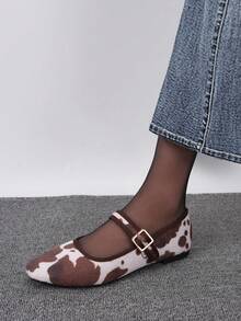 Zapatos planos nuevos para mujer, diseño de punta cuadrada de moda, decoración con hebilla de metal, tela de vaca estampada y suave, cómodos bailarinas Mary Jane, adecuados para uso diario, caminar, trabajo, vacaciones, fiestas y eventos de moda. Se pueden combinar con vaqueros, faldas, vestidos y atuendos casuales. Cómodos y despreocupados. - Café integral - Ver 6
