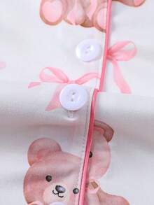 Set de 2 piezas Pijama infantil con estampado de oso de dibujos animados y lazo, camisa de cuello de cárdigan y pantalones de cintura elástica holgados, estampado adorable de oso rosa y lazo, adecuado para uso diario y ropa de estar en casa de niños y adolescentes