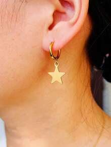 1 par de pendientes elegantes de acero inoxidable con diseños de hoja, luna, octágono, pentágono, herradura, corazón y estrella de mar, adecuados para el uso diario de las mujeres