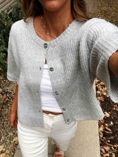 Women's Casual Solid Color Short Sleeve Cardigan Sweater, Young Fashionable Girl's Knit Open Front Sweater Top, Small Round Neck With Ribbed Trim Details, Tortoiseshell Button Closure, 2025 Autumn/Winter New Women's Apparel, Soft Wool Fabric, Suitable For Various Occasions: Modest Women, Back To School, Party Women, Y2K Women, Date Night Women, Streetwear, Music Concerts Spring
