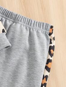 coviviky Set de 2 piezas de sudadera con capucha de hombros caídos y pantalones deportivos con estampado de leopardo y patrón de corazón y estrella para niñas