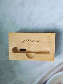 1pc Personalized Wooden Phone Amplifier Stand, Customizable Name Engraved Universal Portable Desktop Slouchy Phone Holder, Suitable For Watching Videos, Live Streaming, Creative Gift For Friends, Family, Lover, Halloween, Christmas, Party