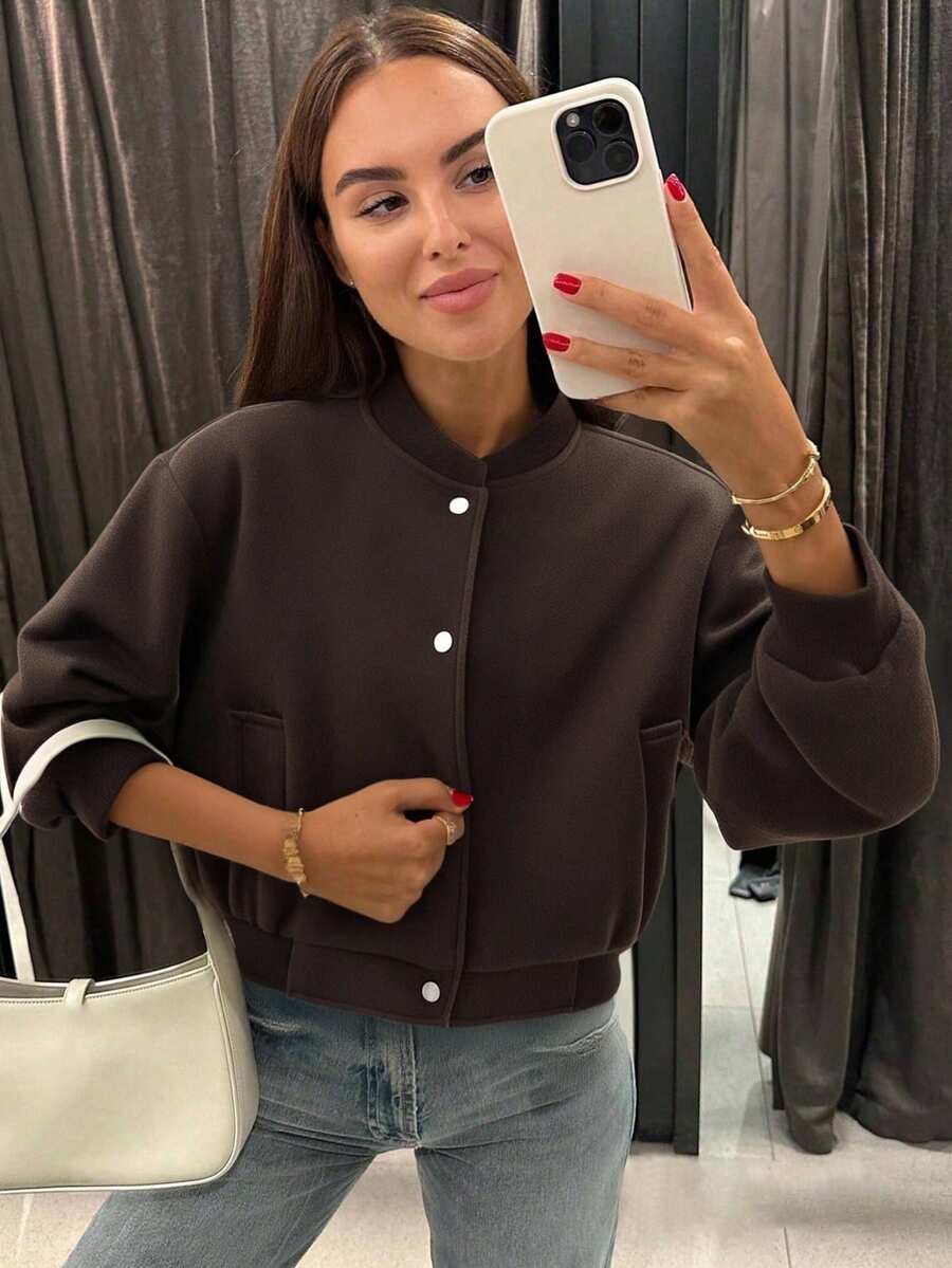 Áo khoác bomber nữ màu nâu mocha dáng rộng, cổ đứng, tay dài, kiểu dáng thường ngày, có túi và cúc phía trước, thích hợp cho mùa xuân và mùa thu. - Màu nâu  Mocha - Xem 1