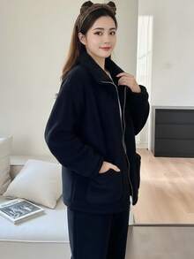 1 Piece Solid Color Simple Coral Fleece & Flannel Cashmere-Like Half-Fleece Pajama Set, Unisex (Couple-Style) Thermal Lined Thickened Comfortable Soft Solid Color Casual Pajama & Bath Robe Set For Autumn And Winter, Suitable For Daily Home Wear And Sleeping(The Style Of The Zipper Is Random.)