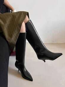 Botas Ankle de Haste Reta Femininas, Estilo Vintage de Cavaleiro, Bico Fino, Salto Fino, PU Preto Brilhante, Outono/Inverno