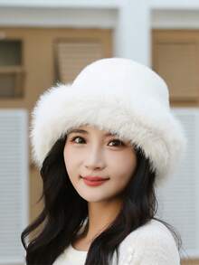 Cappelli classici di colore unito da donna per autunno/inverno, cappello a secchiello in finta pelliccia arricchito, nuovo stile mongolo in colore unito casual in pile di poliestere con decorazioni in pelliccia morbida per l'autunno
