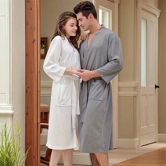 1 件轻便时尚浴袍，适合居家、海滩、酒店使用，速干、亲肤、情侣家居服、简约格子设计、性感睡衣返校