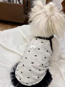 1 pieza Vestido para mascotas, falda de tirantes con adorno de encaje y lazo, adecuado para perros de raza pequeña como Poodle, Teddy, Yorkshire Terrier, Maltés, Bulldog, gatos, tela ligera para primavera/verano