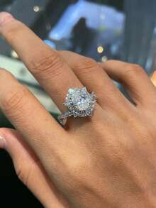 1 件女士优质单石戒指，优雅奢华十字交叉戒指，约 4.2 克 925 纯银镶嵌 2 克拉椭圆形莫桑石，适合派对、商务、订婚、情人节、周年纪念礼物，附赠莫桑石证书和六角形礼盒