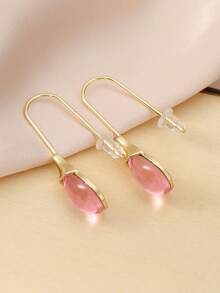 A Pair Of Fashion Resin Water Drop Earrings, Simple And Versatile, Suitable For Any Occasion.