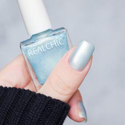 REALCHIC Sơn móng tay màu xanh ngọc trai nhạt 10ml/chai, khô nhanh, lâu trôi, có thể bóc ra, không mùi, thích hợp cho móng tay cưới, thích hợp cho sinh viên và kỹ thuật viên làm móng tại các salon, móng tay mùa xuân/hè, quà tặng ngày lễ